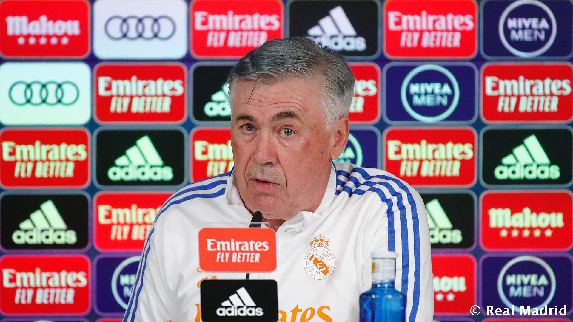 Новость на сайте FondoRuso.ru /assets/img//news/2021/2022-02-03-55-ancelotti.jpeg