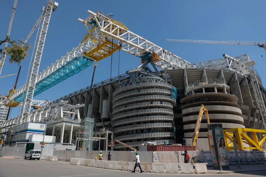 Новость на сайте FondoRuso.ru /assets/img//news/2021/2022-02-26-12-bernabeu.jpg