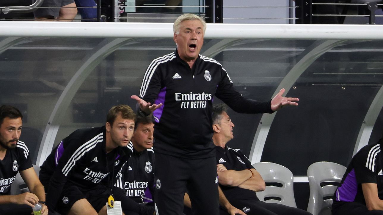Новость на сайте FondoRuso.ru /assets/img//news/2021/2022-07-27-20-ancelotti.jpeg