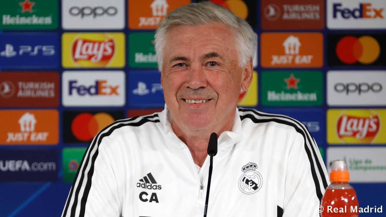Новость на сайте FondoRuso.ru /assets/img//news/2021/2022-09-13-17-ancelotti1.jpg