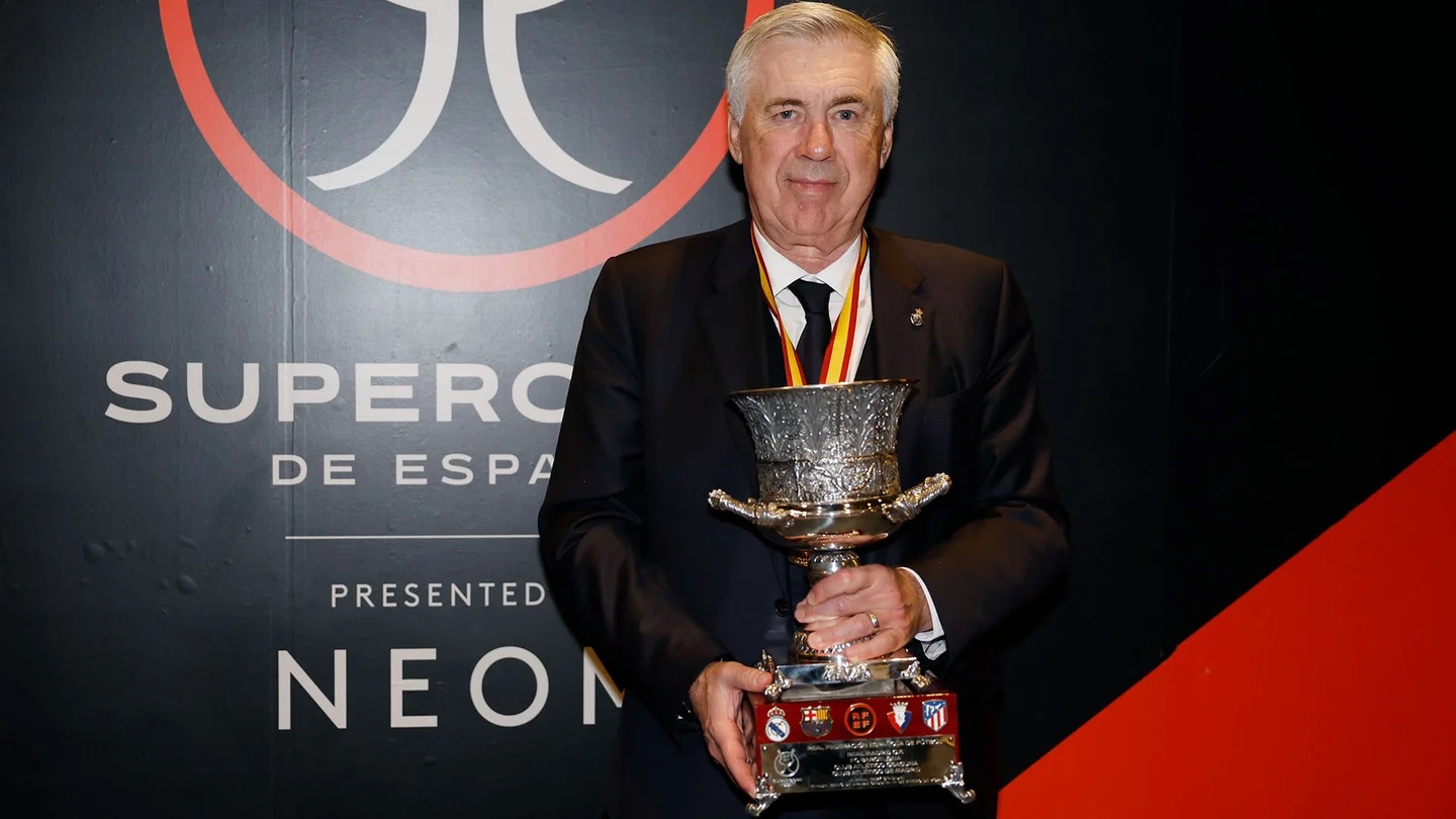 Новость на сайте FondoRuso.ru /assets/img//news/2023/2024-01-15-48-ancelotti.jpg