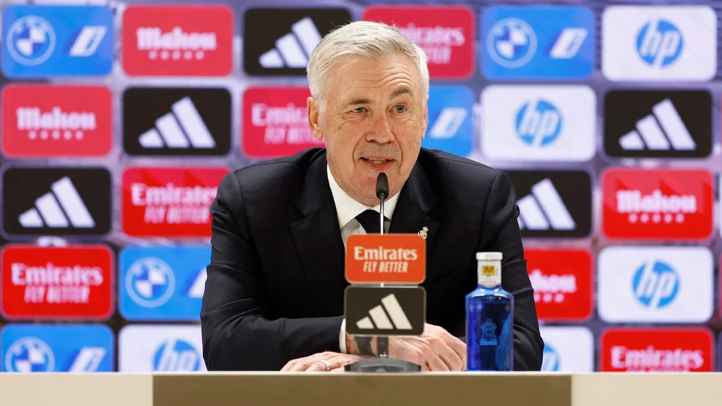 Новость на сайте FondoRuso.ru /assets/img//news/2023/2024-04-01-03-ancelotti.jpg