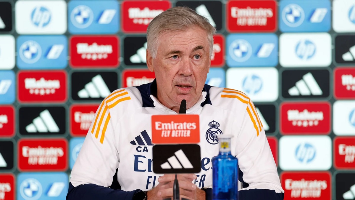 Новость на сайте FondoRuso.ru /assets/img//news/2023/2024-10-18-15-ancelotti.jpg
