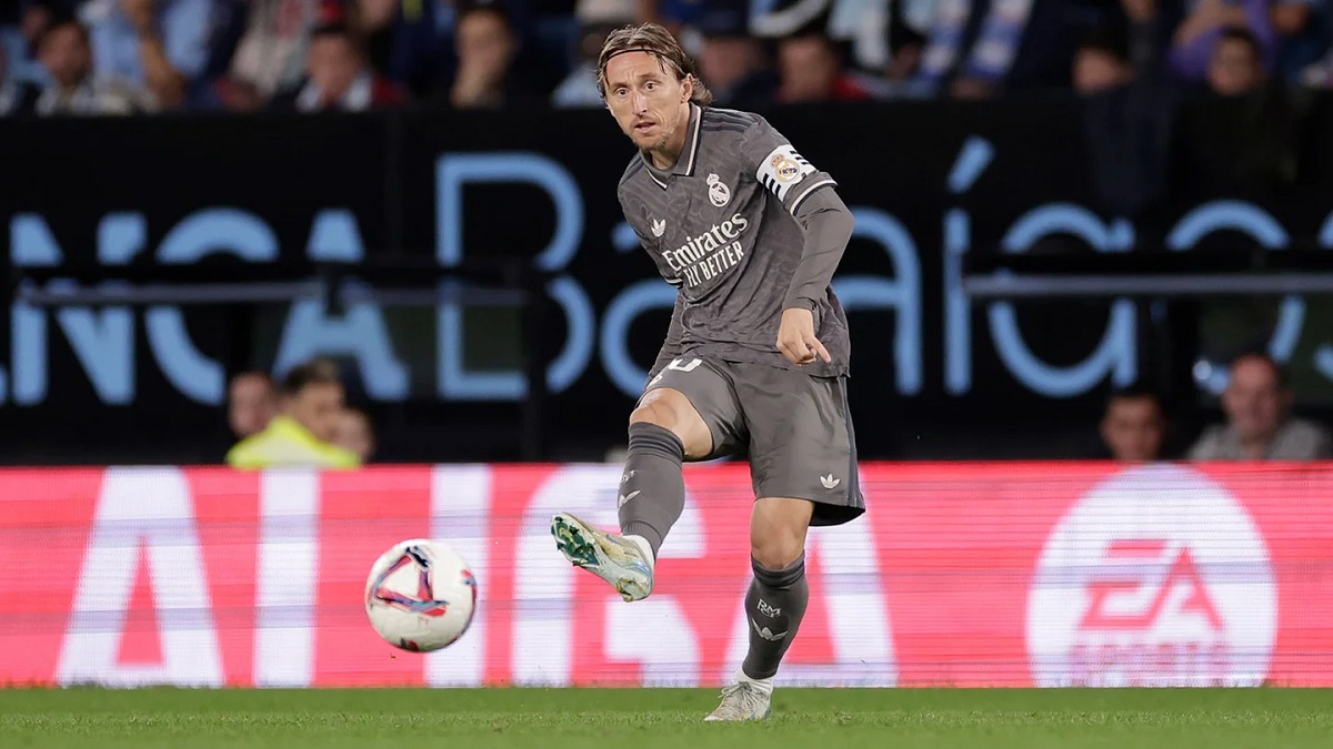 Новость на сайте FondoRuso.ru /assets/img//news/2023/2024-10-20-19-modric.jpg