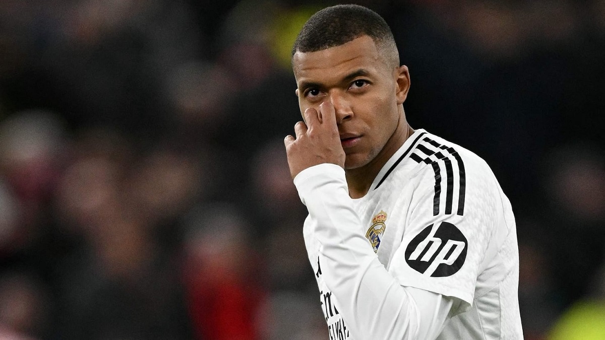 Новость на сайте FondoRuso.ru /assets/img//news/2023/2024-12-06-49-mbappe.jpg