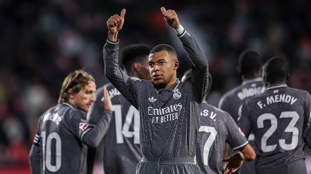 Новость на сайте FondoRuso.ru /assets/img//news/2023/2024-12-08-48-mbappe.jpg