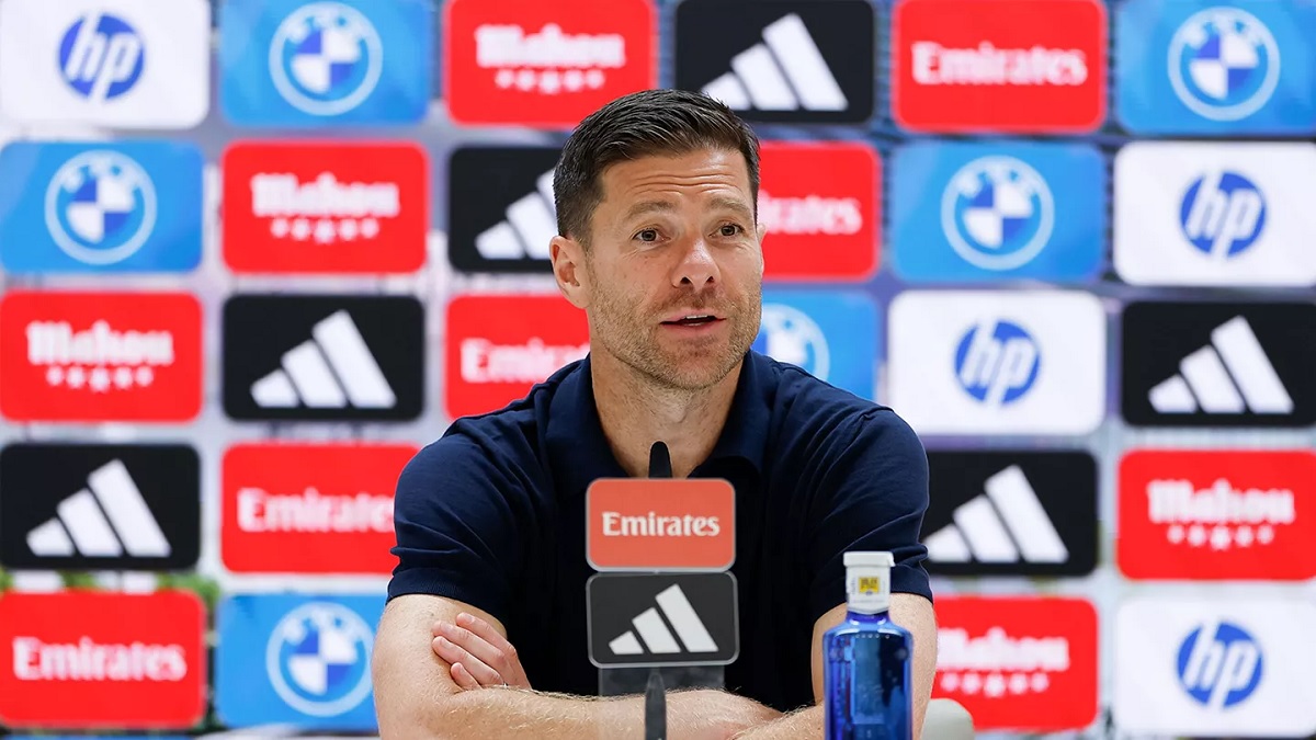 Новость на сайте FondoRuso.ru /assets/img//news/2025/2025-09-21-48-xabi-alonso.jpg