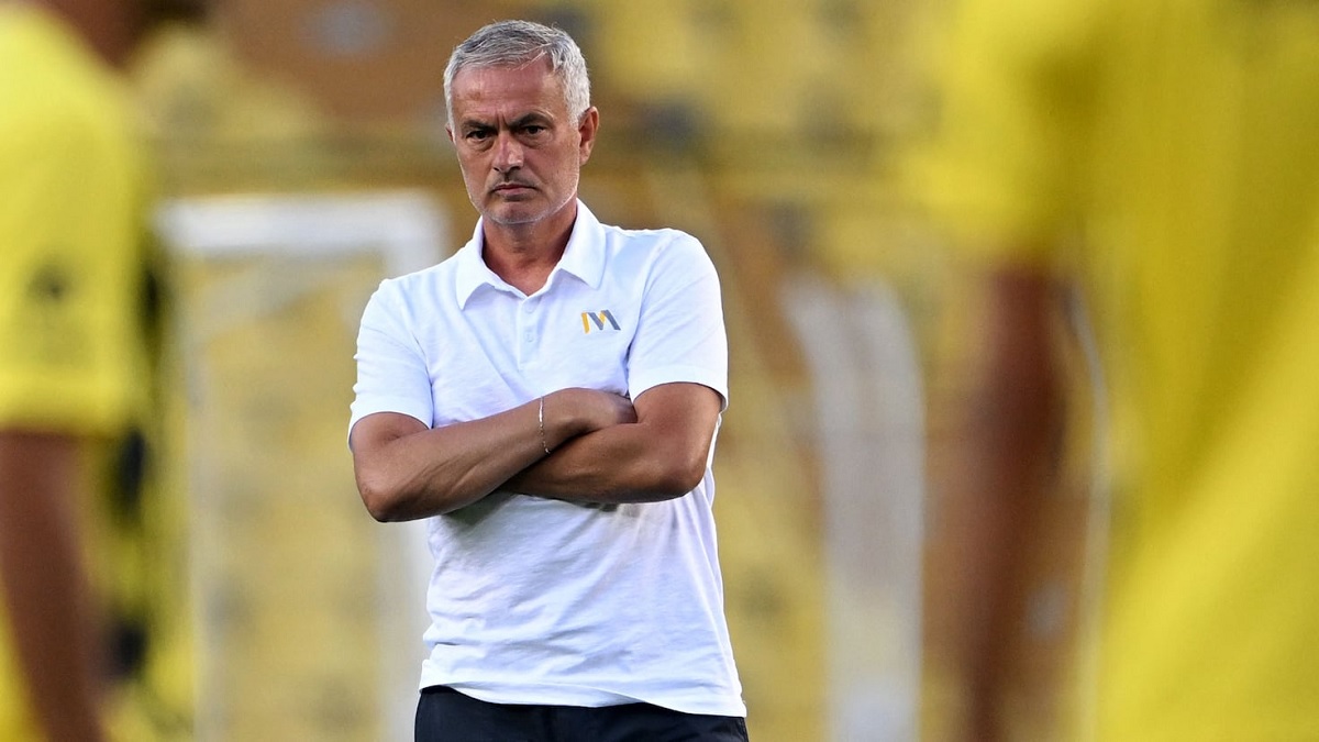 Новость на сайте FondoRuso.ru /assets/img//news/2025/2026-06-15-12-mourinho.jpg