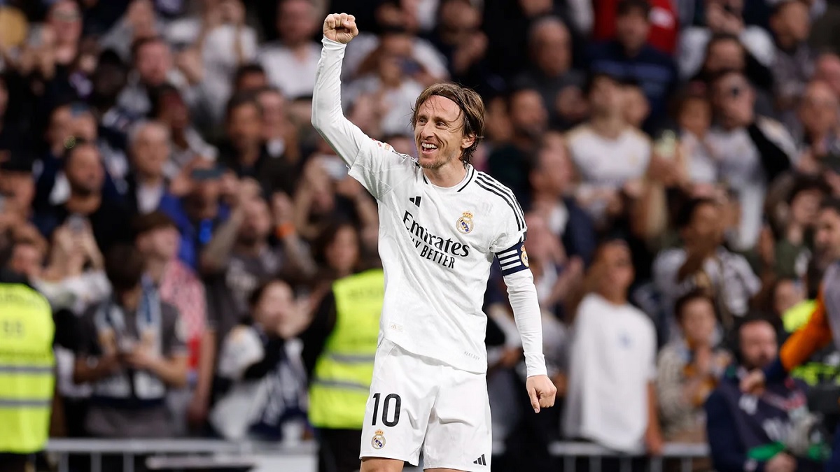 Новость на сайте FondoRuso.ru /assets/img/news/2025/2025-02-24-05-modric.jpg